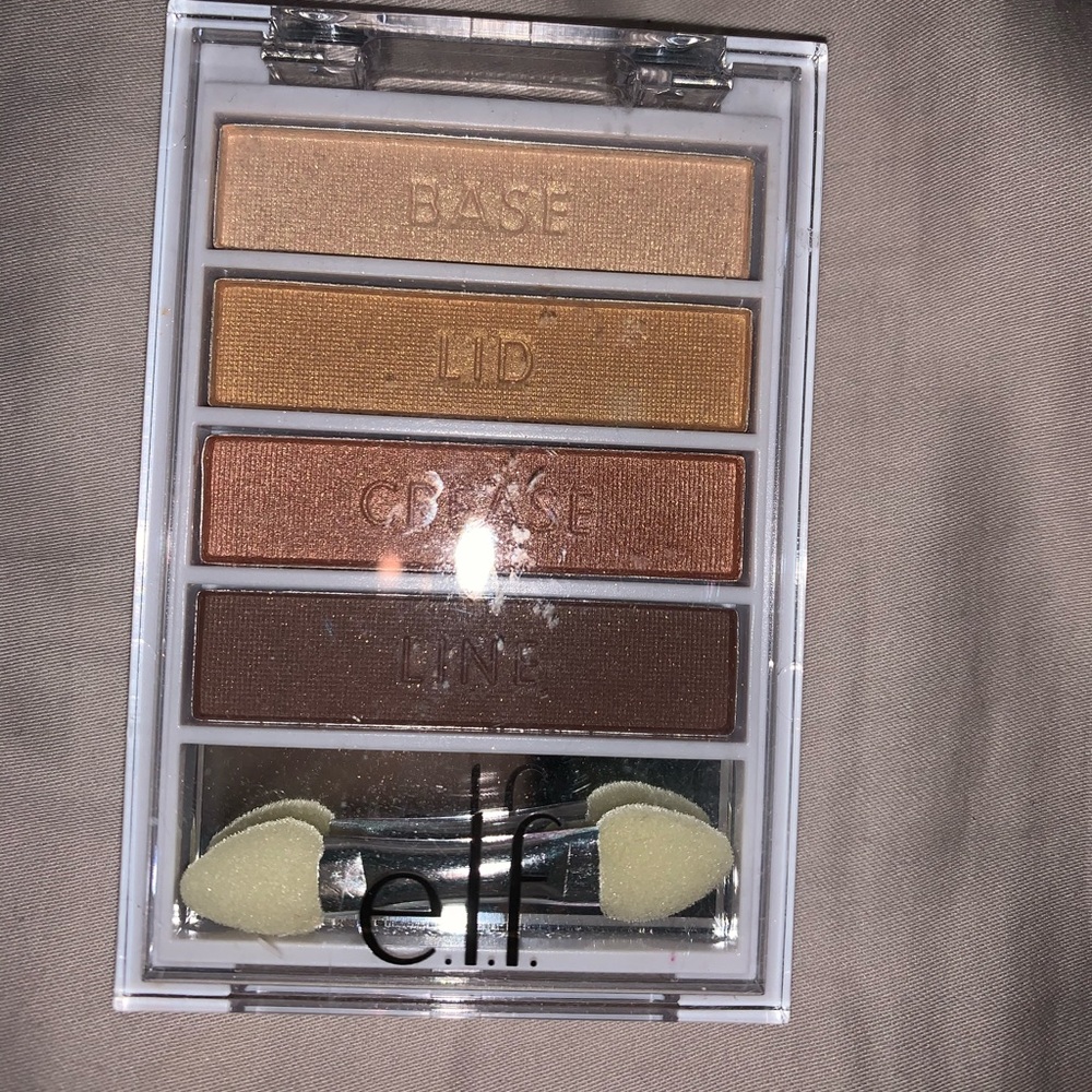 Makeup - Picture 7 of 8